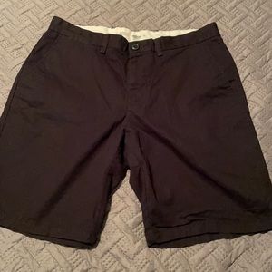 Black Old Navy shorts